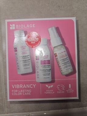 NWT Color Last Mini Travel Set